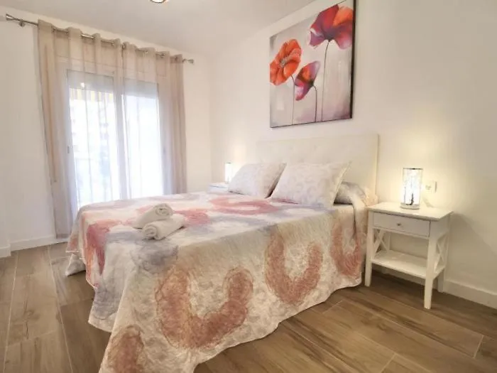 Apartbeach Europeos 2 Muy Luminoso Y Gran Terraza La Pineda Apartment